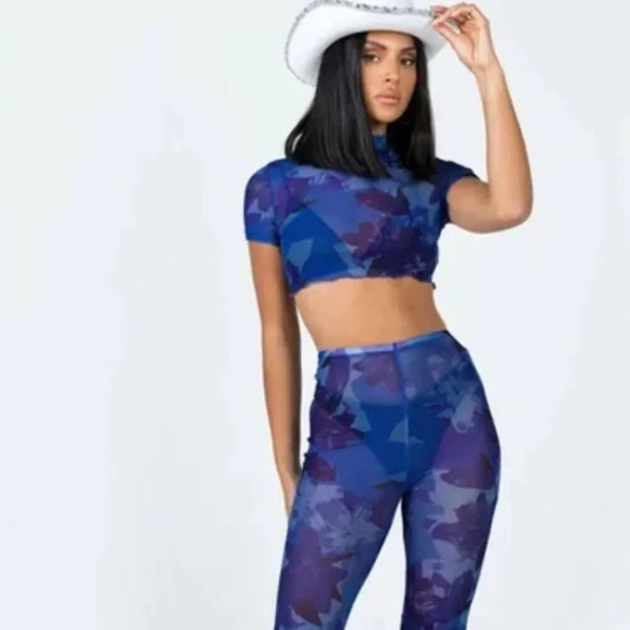 Princess Polly Cosmic Dancer Crop Top (8) - Picture 1 of 4